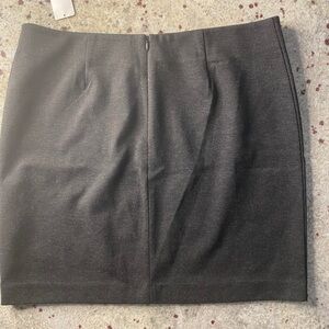 NWT women’s fitted Skirt size 12